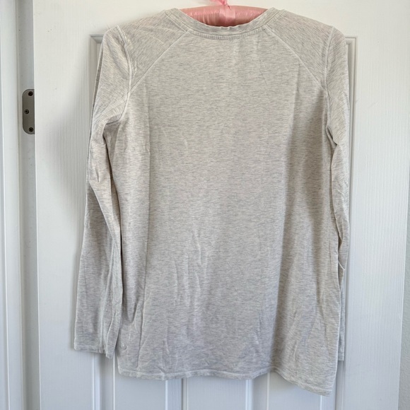 Lululemon Find Your Zen Long Sleeve Top Size 8 - Picture 8 of 11